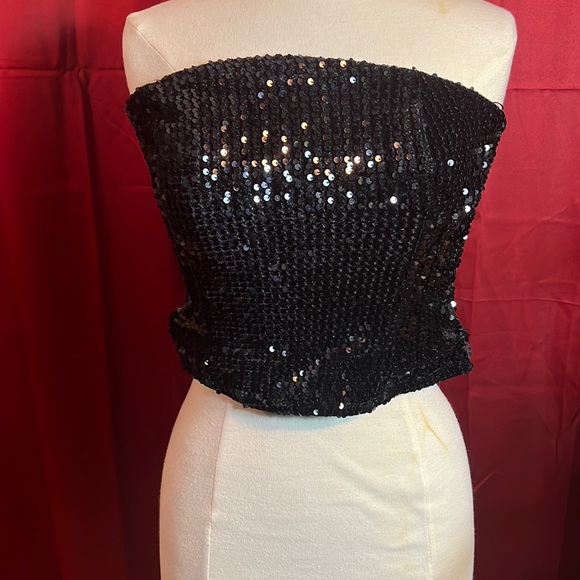 Romeo & Juliet Couture Tops - Romeo & Juliet Couture Bandeau Top